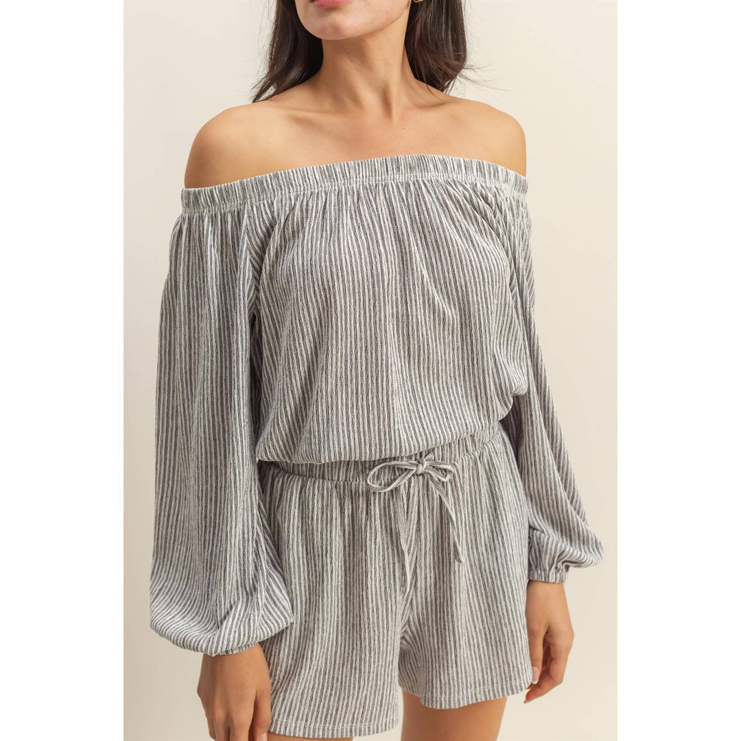 DZ25A835-SET-Off Shoulder Top And Short Set - Marie Claire's House of Style 